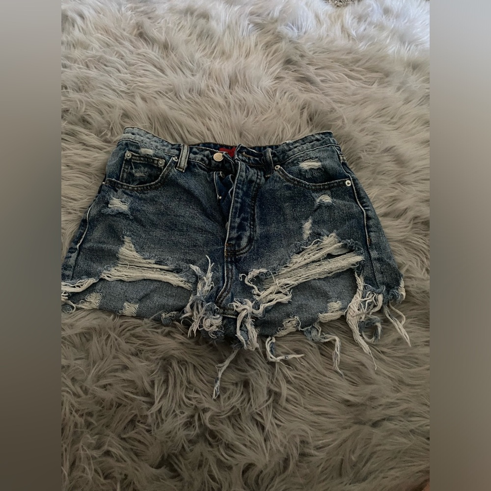Signature8 shorts